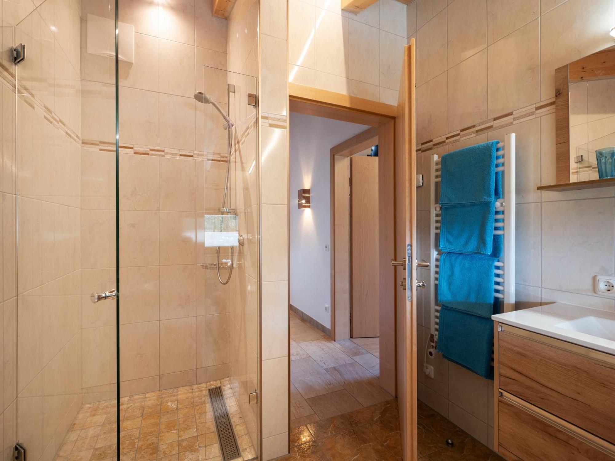 Appartement Heidegger Бриксен-им-Тале Стая снимка